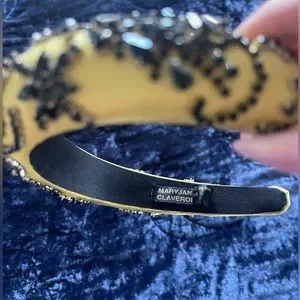 Mary Jane Claverol | Accessories | Mary Jane Claverol Padded  display picture 1